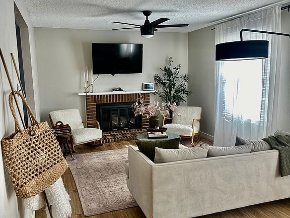 4th image of 10432 Owens Cir
