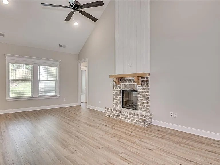 136 Tanager Ln — Photo 8