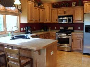 1105 Springfield Ln, Racine, WI 53402