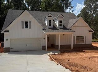 411 Elwyn Barrett Rd, Jefferson, GA 30549