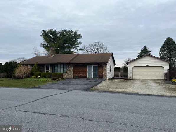 165 Crestview Ave, Annville, PA 17003