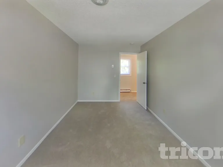 3809 Hampshire Ave N — Photo 12