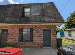 112 Victor Reiter Pkwy APT 21, Portland, TN 37148