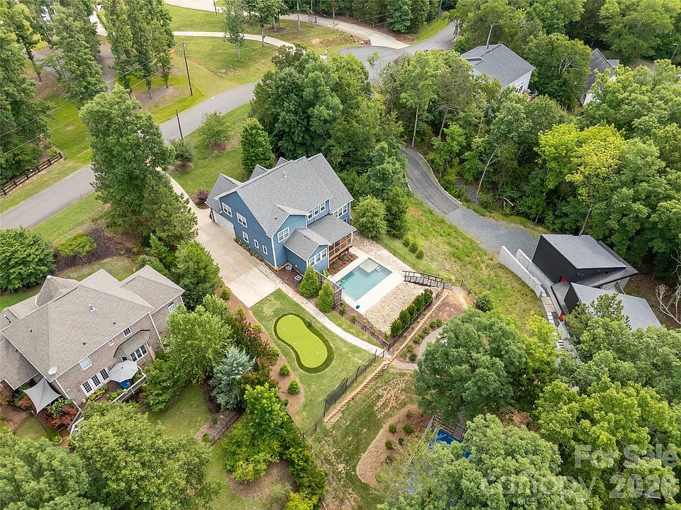 1st image of 378 Squirrel Ln
