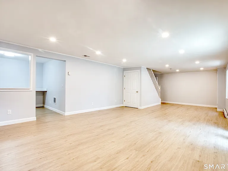 8 Ridge Pl #1 — Photo 26