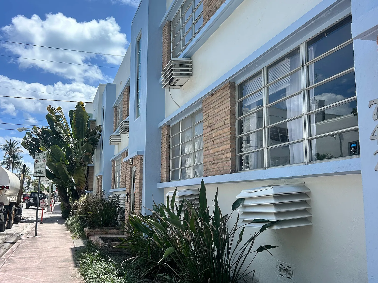 Studio, 520 sqft, $1,850 — Photo 1