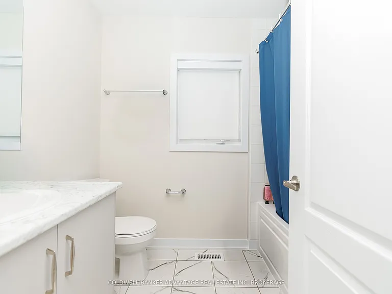 55 Rowlock St — Photo 14