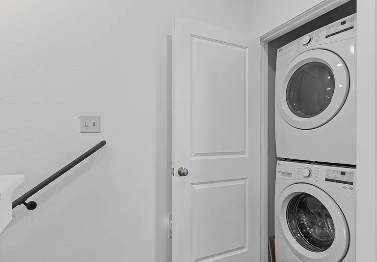 3315 S University Dr — Photo 18
