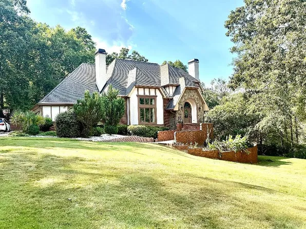 303 Whitcomb Hl, Peachtree City, GA 30269