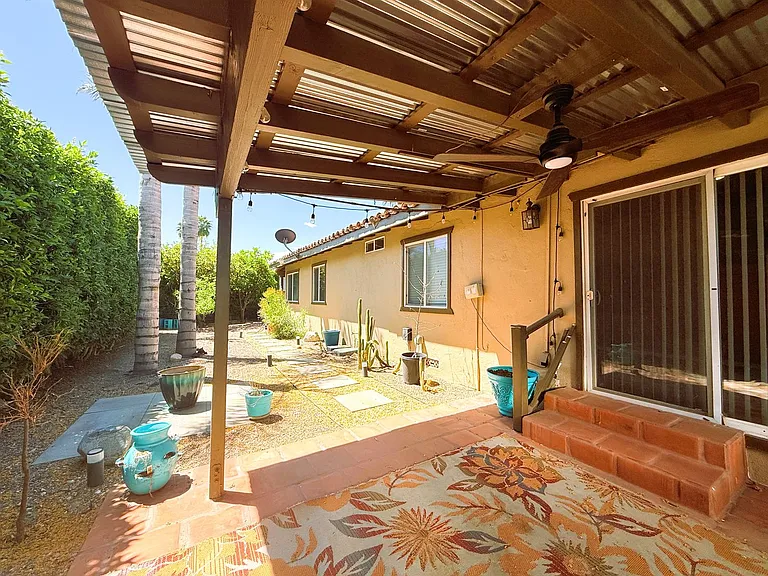 545 S Calle Amigos #A — Photo 18