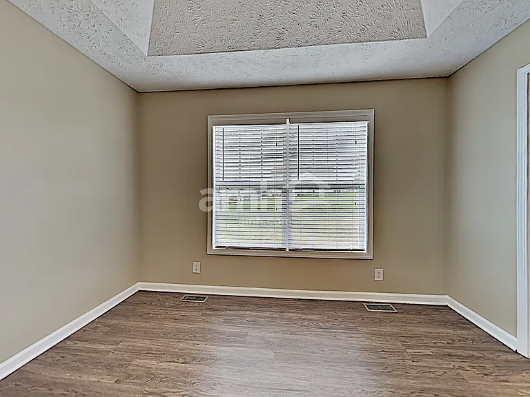 145 Buttermere Dr — Photo 9