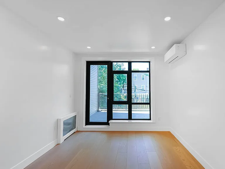 153 Weirfield St #B — Photo 37