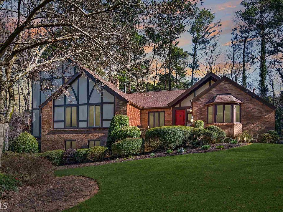 2nd image of 6165 Weatherly Dr NW
