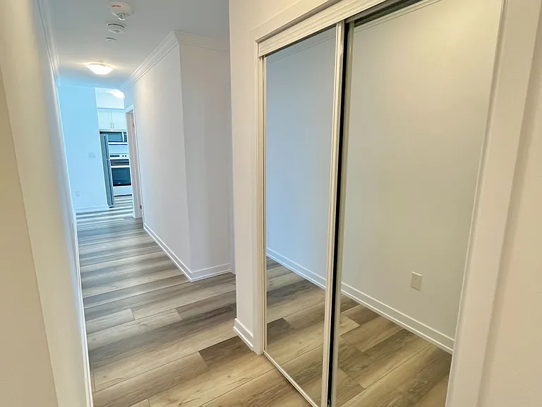 460 Dundas St E #602 — Photo 14