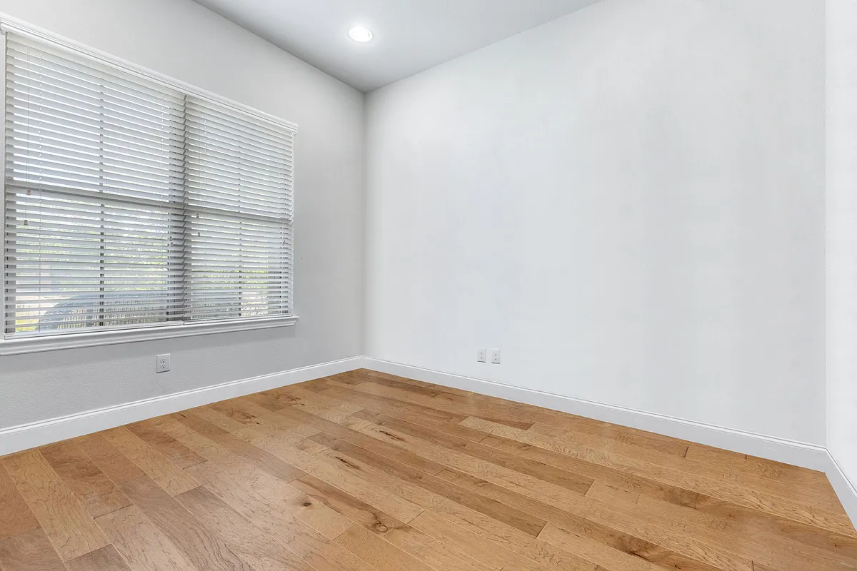 Office - 16613 Dry Creek Blvd