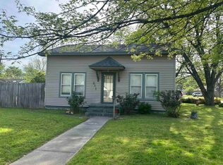 911 S Anna St, Stuttgart, AR 72160