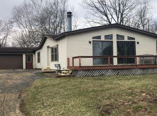 3646 Lakeshore Dr, Shelbyville, MI 49344