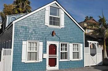 1st image of 916 Mira Mar Pl