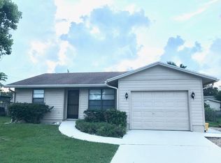 2017 SE Monroe St, Stuart, FL 34997