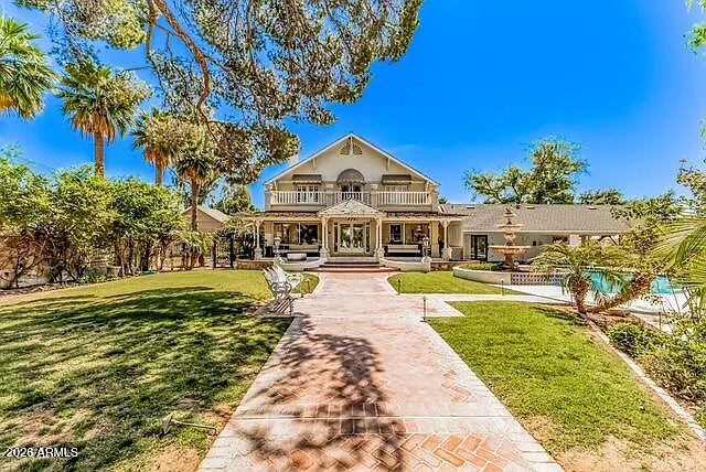 7 bed, 6.5 bath, 5846 sqft, $15,000 — Photo 1
