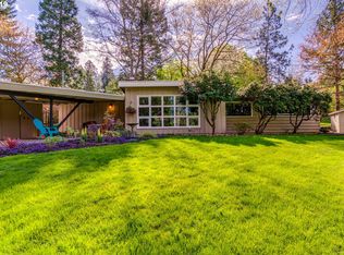 9455 SW 62nd Dr, Portland, OR 97219