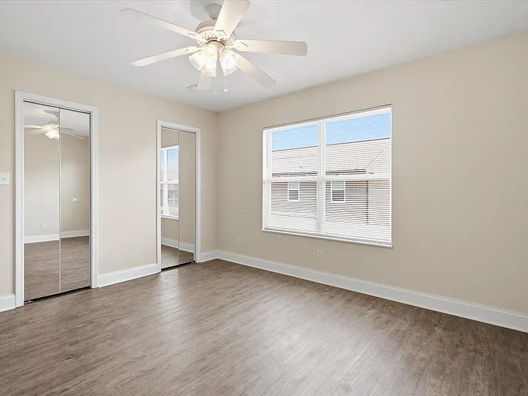 2430 Hallerins Ct — Photo 8