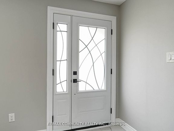 3rd image of 43 Christina Cres