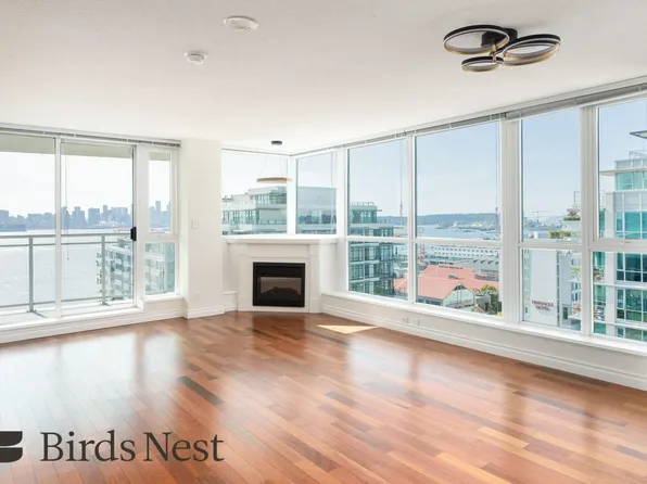 188 Esplanade E #1206, North Vancouver, BC V7L 4Y1