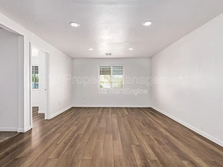 1117 N 13th St #1 — Photo 13