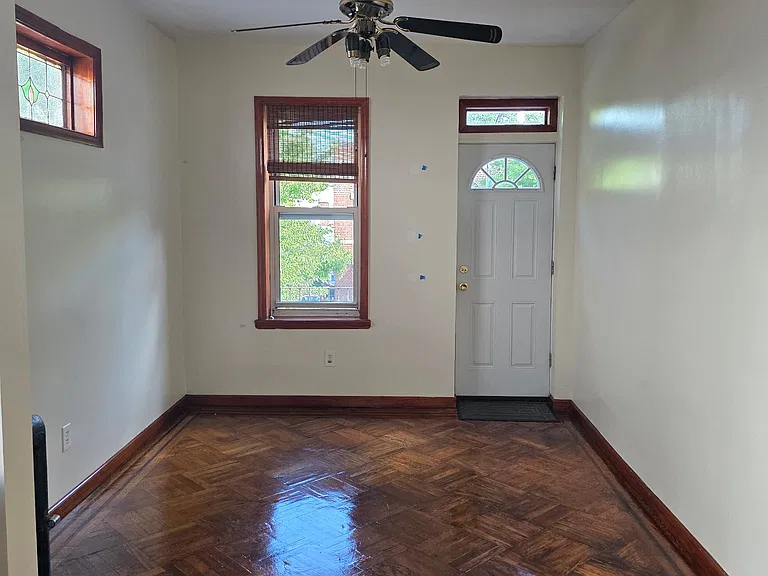 48 Louisa St #2 — Photo 7