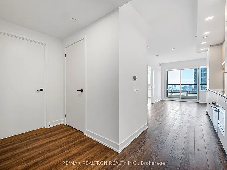 609 Sherbourne St #3201 — Photo 7
