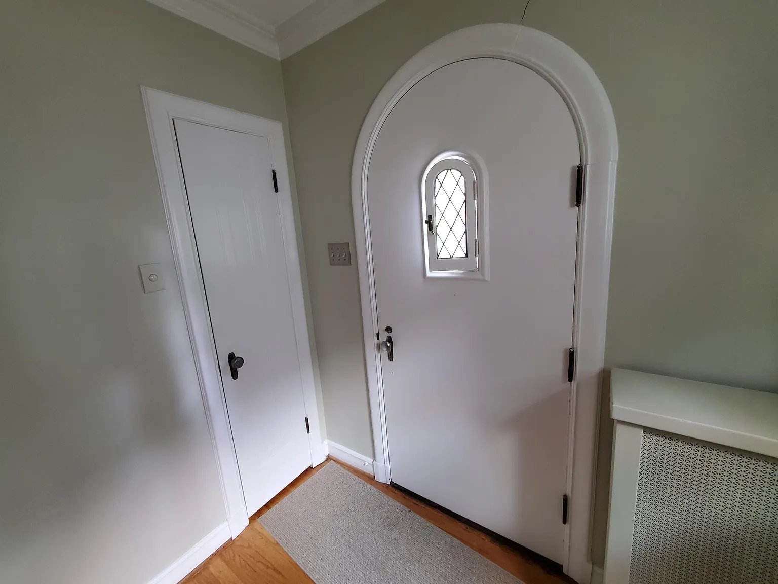 3 bed, 2100 sqft, $3,400 — Photo 3