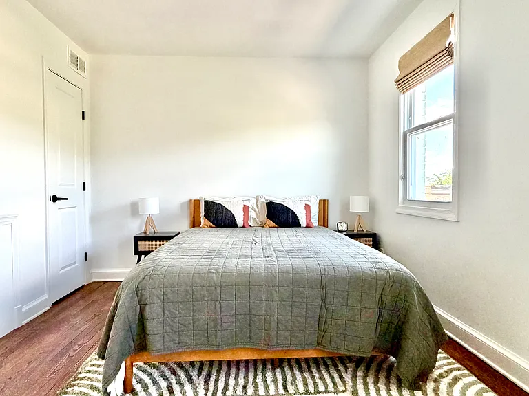1781 Lyman Pl NE — Photo 18