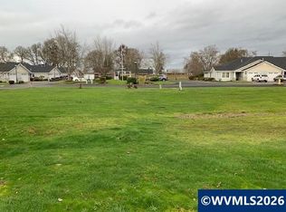 62 S Place Way, Lebanon, OR 97355