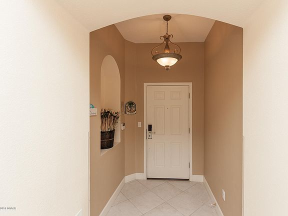 2nd image of 15 Ocean Crest Way APT 1335