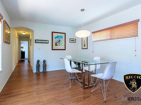 4th image of 621 Paige Ln