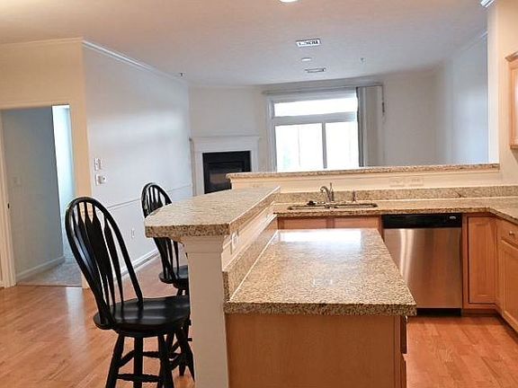 4th image of 55 River Front Dr Unit 102