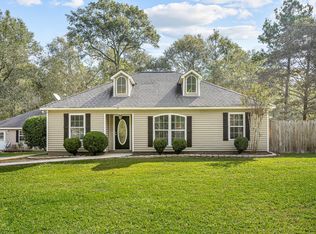 76 Hidden Oaks Dr, Carriere, MS 39426