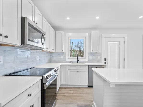 6 Garfield Ave APT 4, Revere, MA 02151