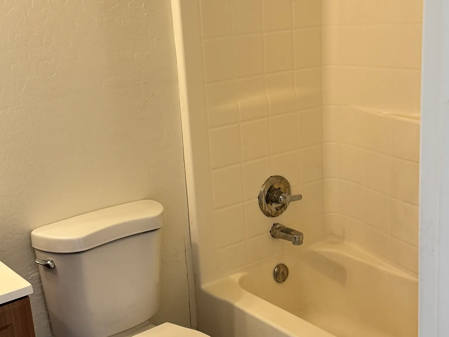 4120 N Montezuma Dr — Photo 3