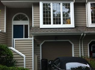 12 Cabot Dr, Wayne, PA 19087