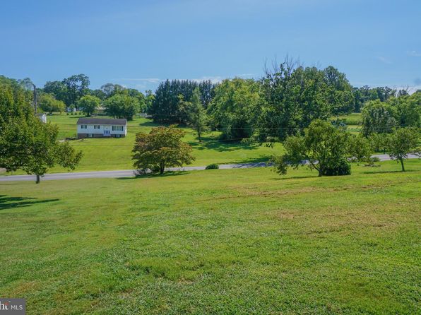 2102 Spruce Grove Rd, Oxford, PA 19363