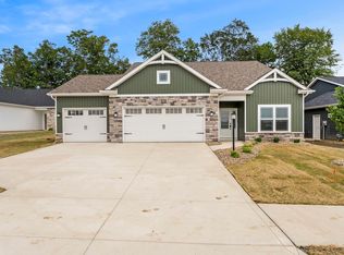 8267 Caverango Blvd, Fort Wayne, IN