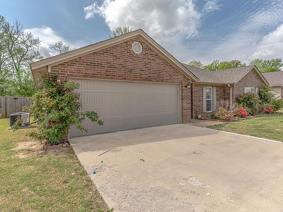 3rd image of 6033 Spencer Dr