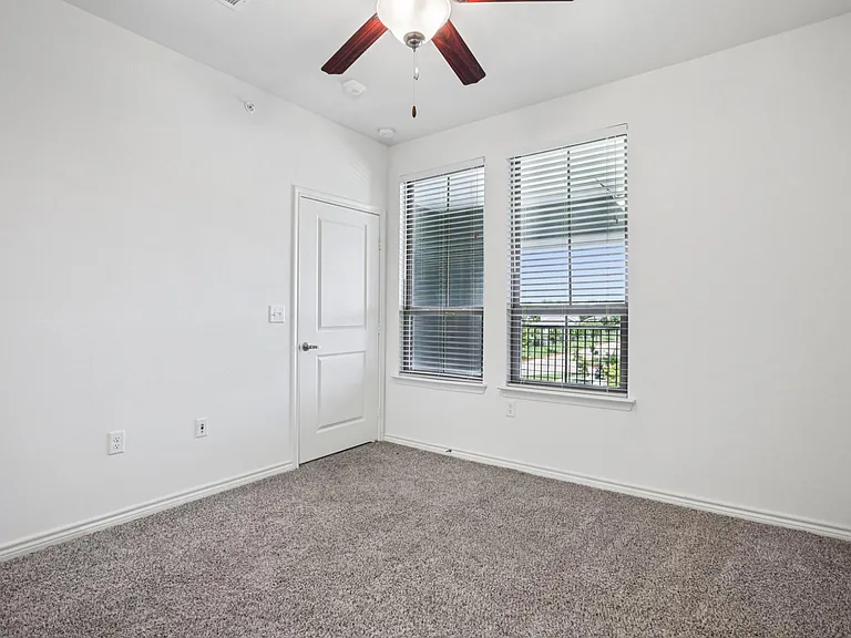 Limestone Ridge — Photo 133