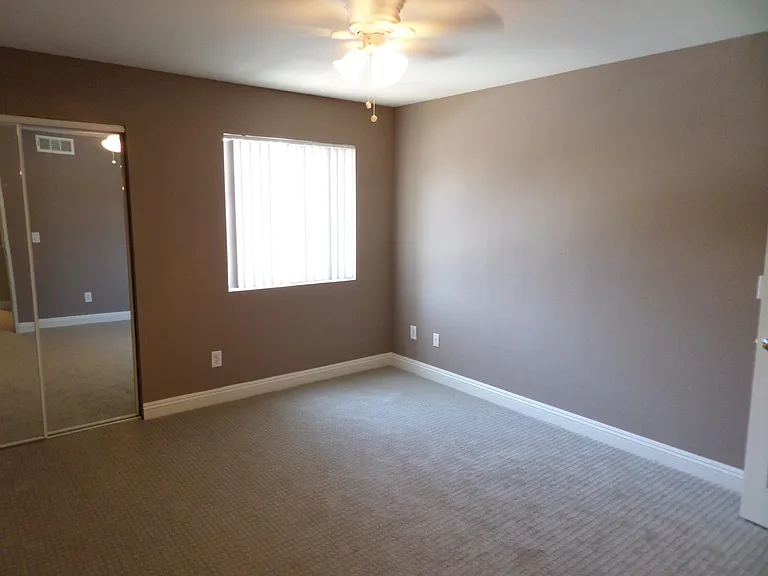 5118 S Jones Blvd #107 — Photo 8