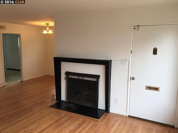 5th image of 1532 Elm Ave