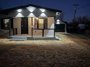 113 2nd St, McLean, TX 79057