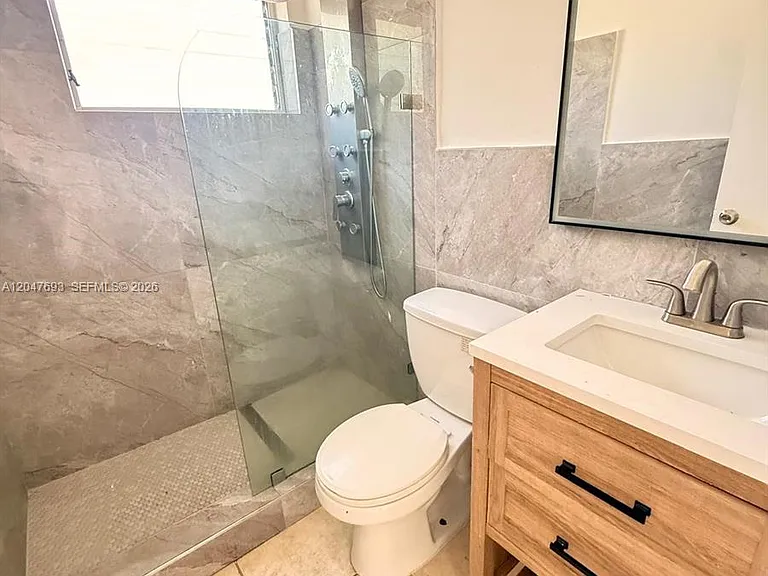 301 SW 9th Ter #1 — Photo 10