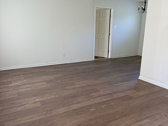 3rd image of 3750 Ridgemont Dr